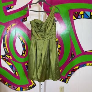 David's Bridal, Elegant Olive Green One-Shoulder Dress. Size 4. Excellent cond!